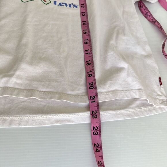 Levi’s Women Graphic T-Shirt Beige Short Sleeve Medium Crop Crew Neck Logo Relax - Picture 9 of 9